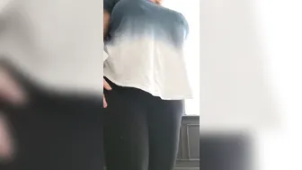 bustykrisann onlyfans sexy nipple