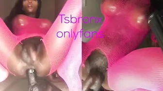 TSBronx onlyfans hot bitch passionately pulls pussy