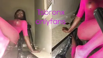 TSBronx onlyfans hot bitch passionately pulls pussy