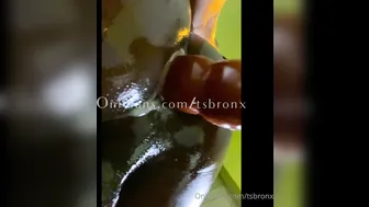 TSBronx onlyfans Dark-haired girlfriends