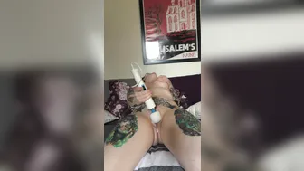 bettie_bondage onlyfans flies away from the buzz of orgasm