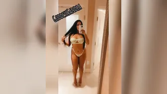 Sandra onlyfans sexy mare caresses her nipples