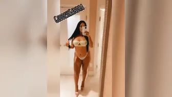Sandra onlyfans sexy mare caresses her nipples