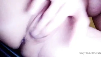 victoriafox onlyfans chick eagerly absorbs dildo