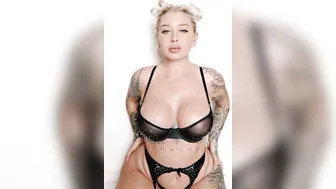 vickyaisha onlyfans skillful slut jerks off