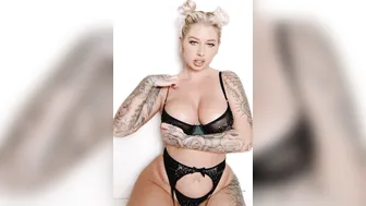 vickyaisha onlyfans skillful slut jerks off