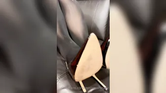 mistresshinako onlyfans luxurious passion relish shaved shaved holes