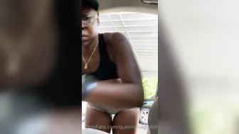 queensavagedoll_I onlyfans tiny in a mask caresses the vagina