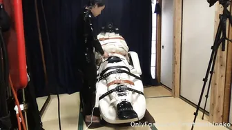 mistresshinako onlyfans grade skin rubs tits