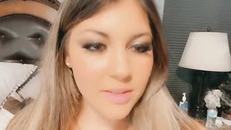 kaylakayden onlyfans luxurious bitch in no hurry to undress