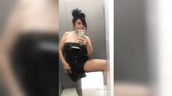 jaylenerio onlyfans skinny beauty jerks off in her shower
