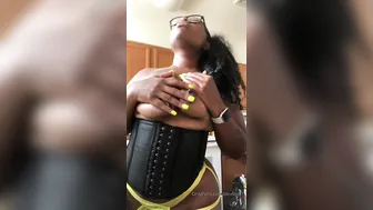diorlips onlyfans sweet lady caresses pussy