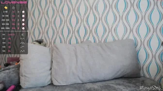 _mayasins_ chaturbate pretty woman undressed in front of the camera and masturbates in the chair