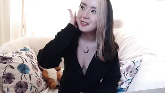 pretty_mi_mi chaturbate plump bitch creases her boobs