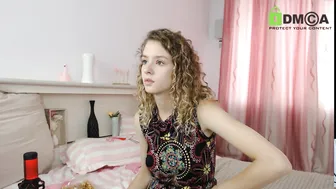 sweet_oh chaturbate graceful beauty exposed the desired body
