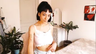 naughty_trish chaturbate Young hottie