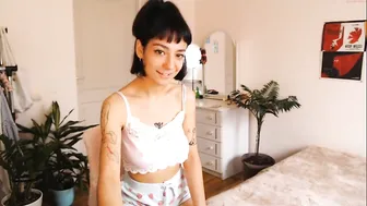 naughty_trish chaturbate Young hottie