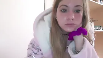 amiliaversace chaturbate Crazy lady