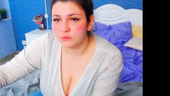 dava_fox69x chaturbate slutty confidant gently masturbates pussy
