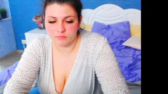 dava_fox69x chaturbate slutty confidant gently masturbates pussy