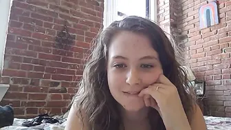 camilliafleur chaturbate whore chick sucks penis gentleman