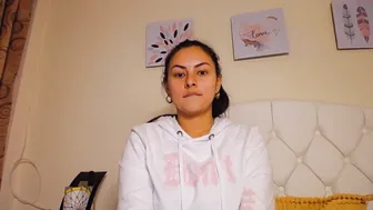 angel_smile_ chaturbate caresses his magnificent body