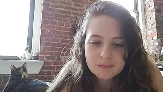 camilliafleur chaturbate Black-haired woman