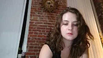 camilliafleur chaturbate mature babe gets a huge ass