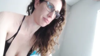 wetsparkles chaturbate cute little doll caresses big boobs