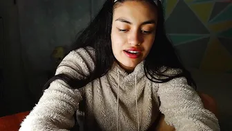 naughty_angel_x chaturbate sexy blonde pulls pussy hand