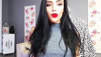 illegal__ chaturbate with dildo relaxes her shaved vagina