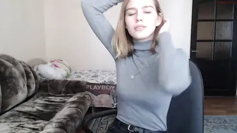 mini_mouse_ chaturbate crazy passion hammering anus with a dildo