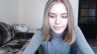 mini_mouse_ chaturbate crazy passion hammering anus with a dildo