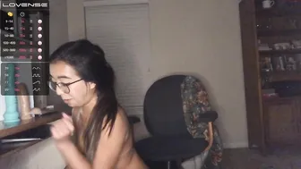 danidanghoney chaturbate thick slut caresses  tits