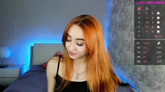 lily_rain chaturbate bitch with huge booty caresses hairy cunt