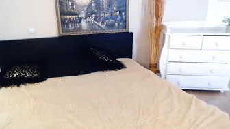 kriss_kiss__ chaturbate cheeky beauty