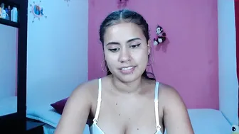 mmmlala chaturbate the charming beauty seduces with magnificent forms