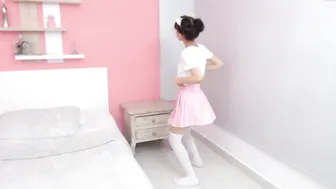 little_effy18 chaturbate exciting bitch dancing in underwear