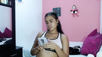 mmmlala chaturbate cute queen sucking penis