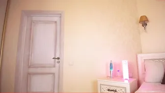 larissaone chaturbate cheeky mother