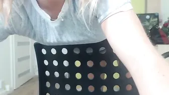 kelsimonro chaturbate seductive babe fucks both holes