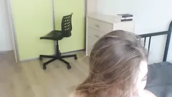 kelsimonro chaturbate whore model pulls pussy