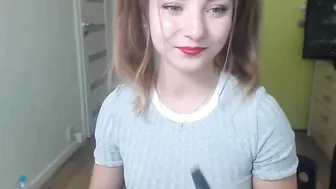 kelsimonro chaturbate naughty female shows big tits