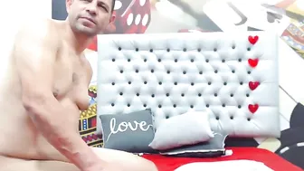 group_spicy chaturbate lustful babe pulls on the couch