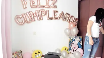 gabi_rios chaturbate twirling nipples on big boobs