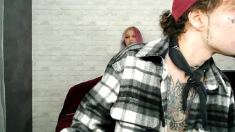 roshelle_xxx pranks in honor of the new year