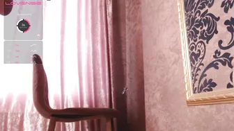 kim_so1 few two. she begins to introduce almost the whole hand into her pussy.