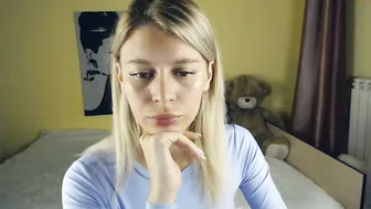 sofi_vip cute girls masturbate pussy