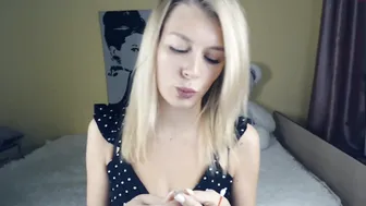 sofi_vip sexually jerking pussy