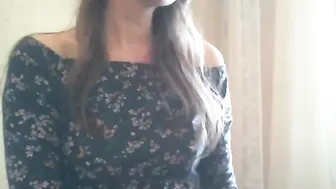 wetsweett fucks herself with black dildo